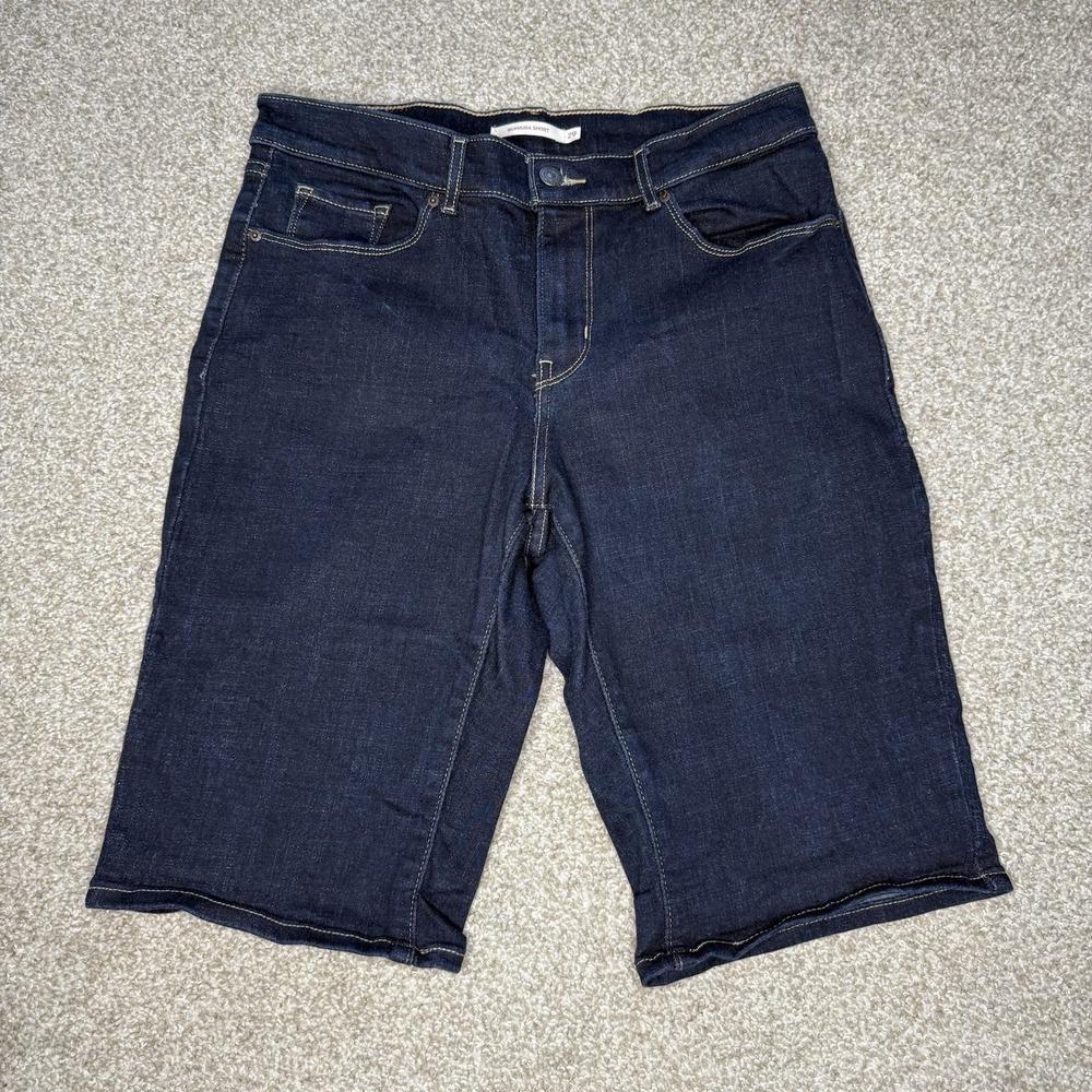 Levi's Bermuda Shorts Women's Size 29 Dark Wash Blue Denim Classic Pockets - Picture 1 of 11